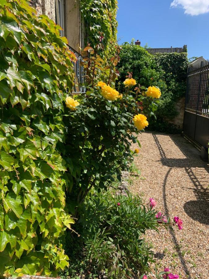 Le Clos De L'Eglise - Ines Giverny Bagian luar foto