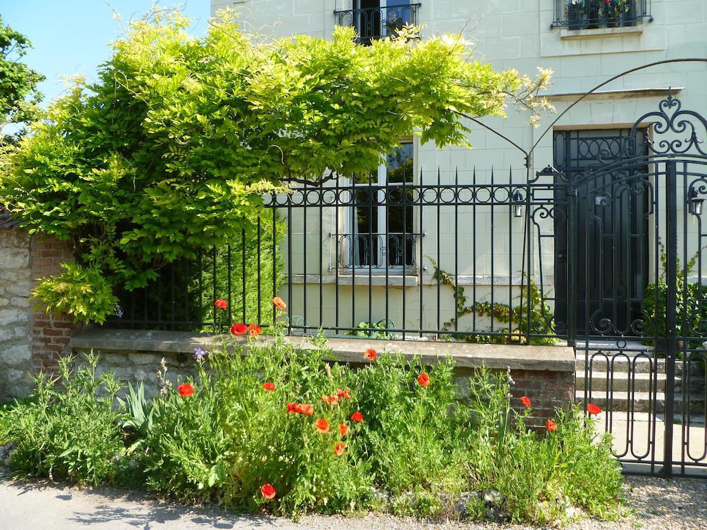 Le Clos De L'Eglise - Ines Giverny Bagian luar foto
