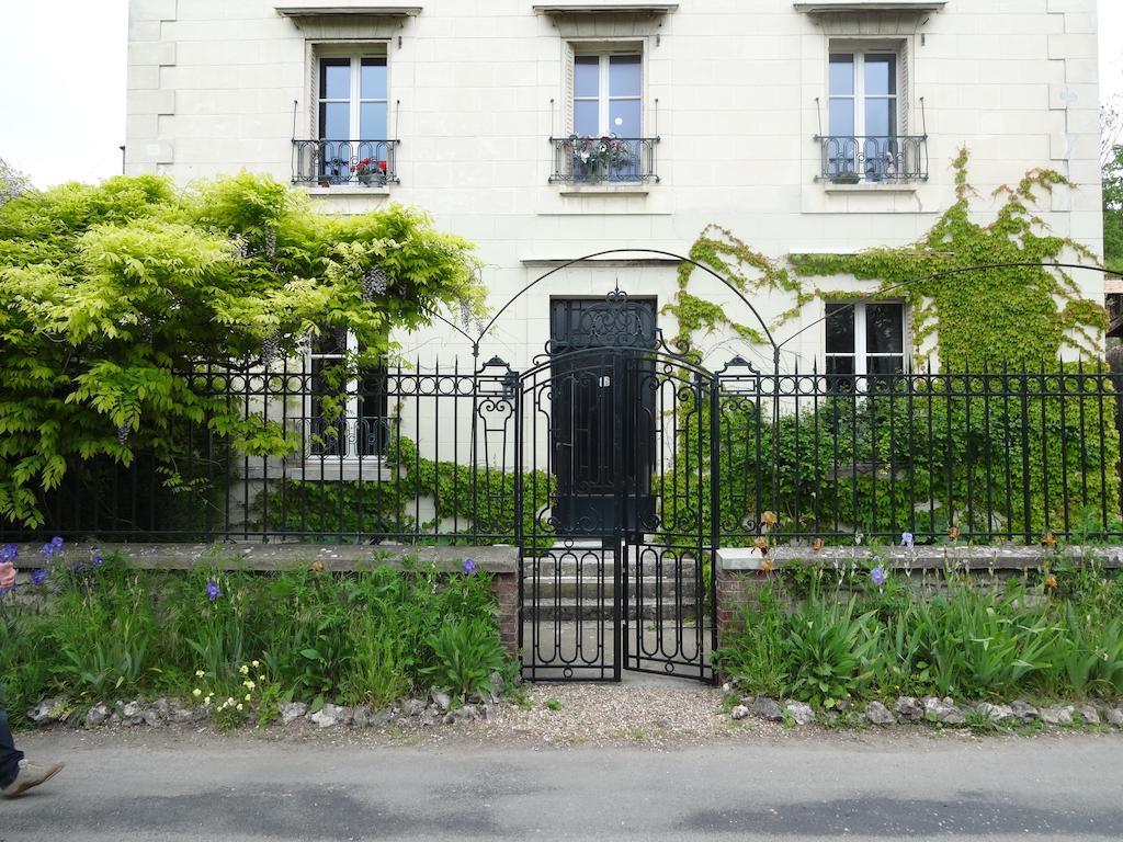 Le Clos De L'Eglise - Ines Giverny Bagian luar foto